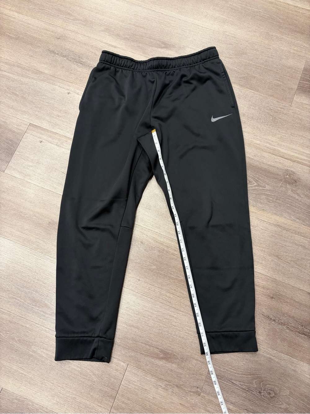 Nike Men’s Black Athletic Jogger Pants with Reflective Swoosh